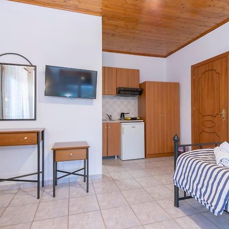 Sofias Studios East Home Neos Marmaras Extérieur photo