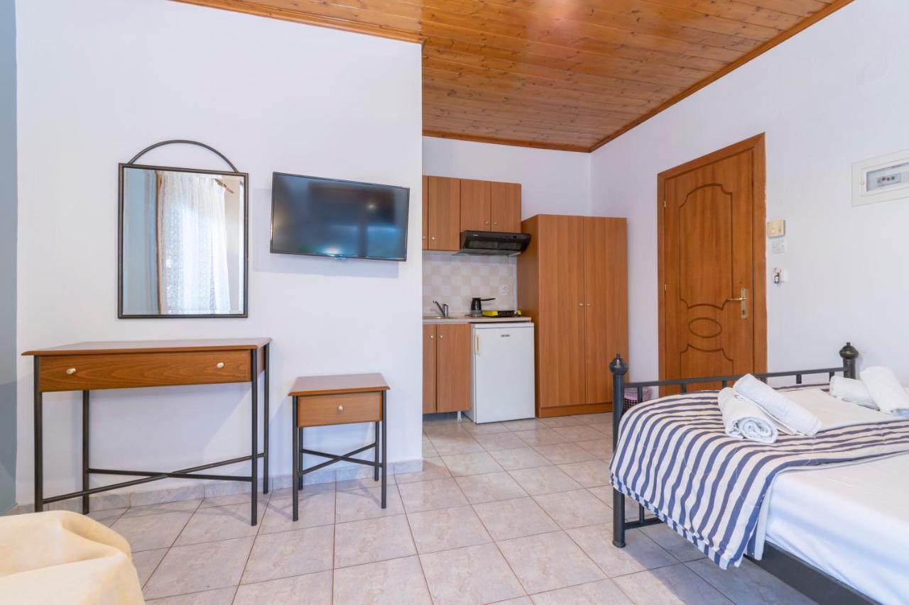 Sofias Studios East Home Neos Marmaras Extérieur photo